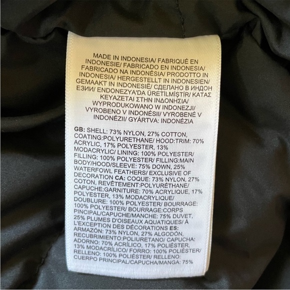 The North Face Women’s Arctic Parka II Coat In TNF Black - Picture 8 of 10